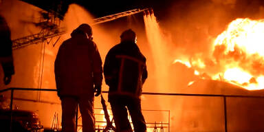 Raketenangriff auf &Ouml;ldepot in Dnipro: Auch Fabrik getroffen