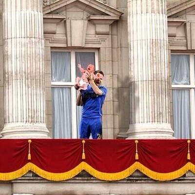 Das Internet feiert das Royal Baby