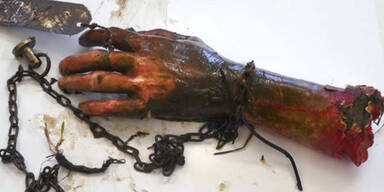 Spazierg&auml;nger finden abgetrennten Arm im Bach