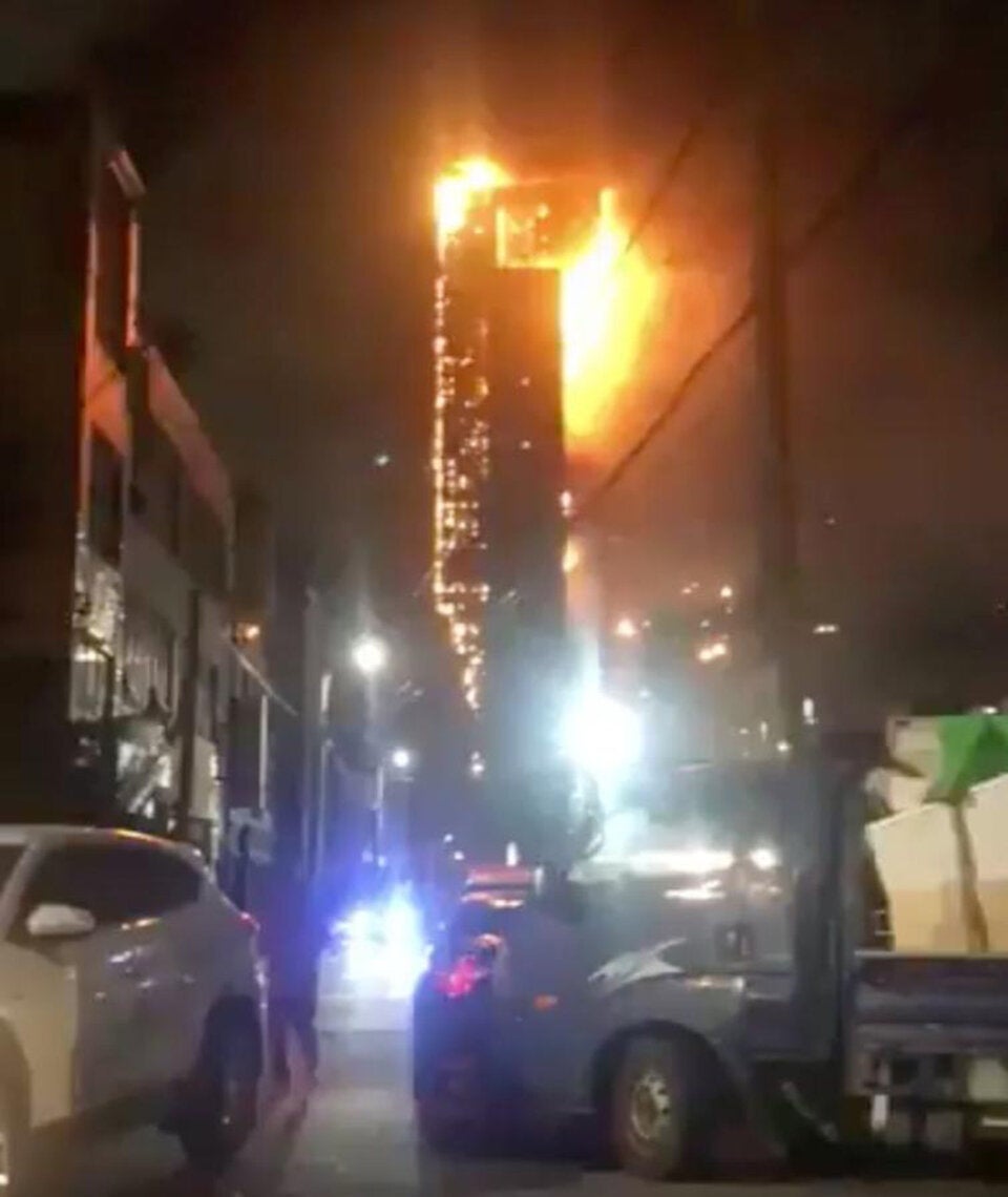 33-stöckiges Hochhaus in Südkorea brennt