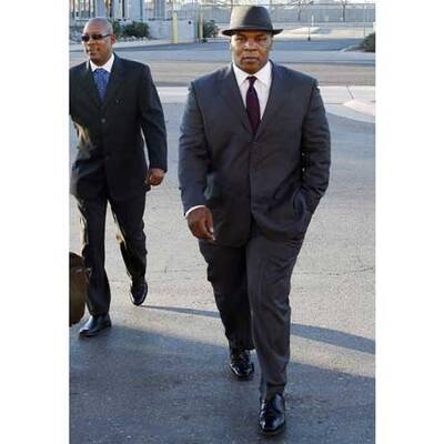 Mike Tyson hinter schwedischen Gardinen