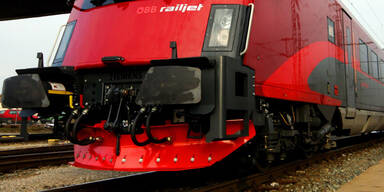 Kitzb&uuml;hel: Mann von Zug &uuml;berrollt - tot