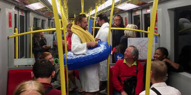 Thermengäste in U1 werden Internet-Hit