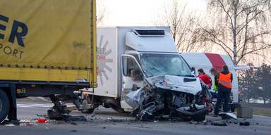 Schwerer Unfall auf der B1