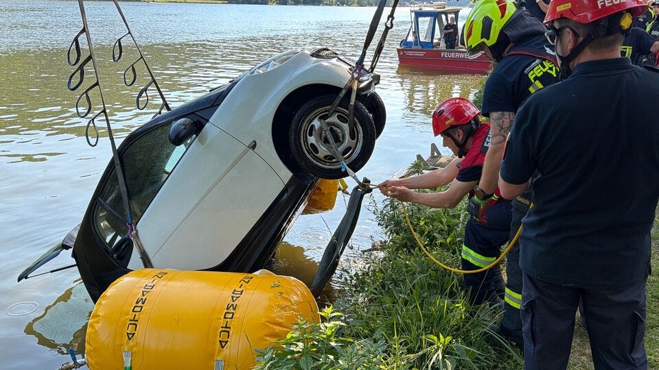 Auto in Donau Hofamt Priel