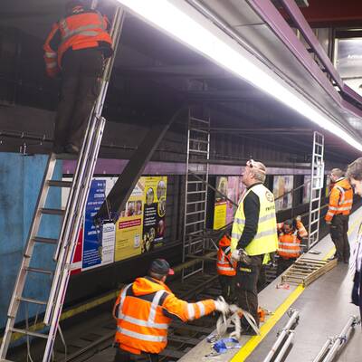 Stromkabel legt Wiener U-Bahn lahm