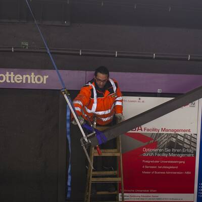 Stromkabel legt Wiener U-Bahn lahm