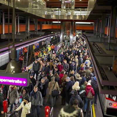 Stromkabel legt Wiener U-Bahn lahm