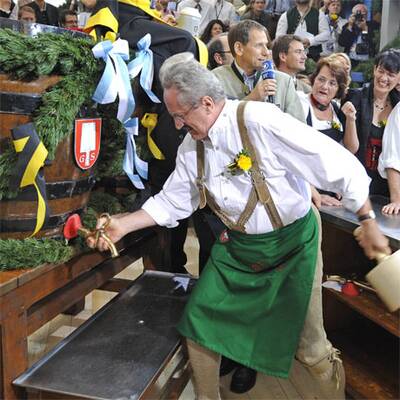 O´zapft ist in München