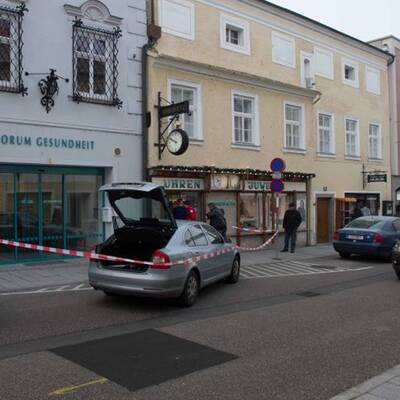 Polizei fahndet nach 3 Tätern