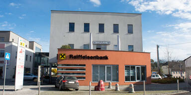 Bankräuber entkommt trotz Sturz mit Fahrrad