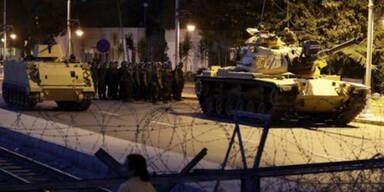 Militär-Putsch gegen Erdogan gescheitert