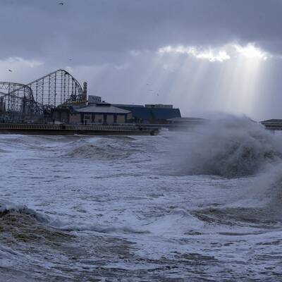 Wellen auch vor der spanischen Küste