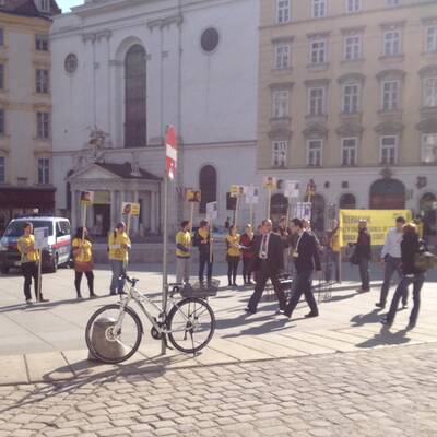 Demo vor der Hofburg