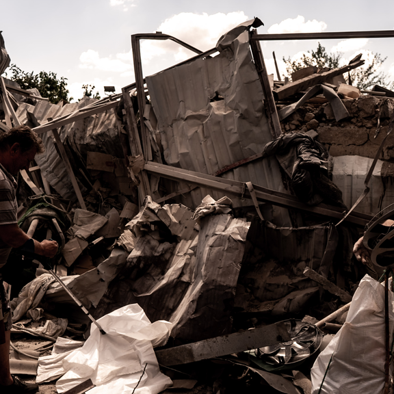 Mindestens 16 Tote nach russischem Luftangriff auf Gefängnis