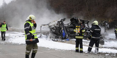 Tanklastwagen flog auf A2 in die Luft