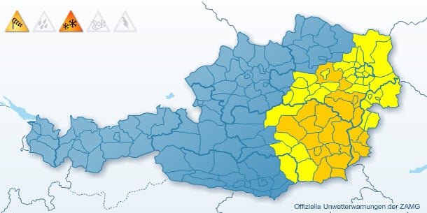 Mann tot: Bagger stürzte in Eis-Teich