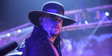 G&auml;nsehaut-Moment beim Undertaker-Abschied