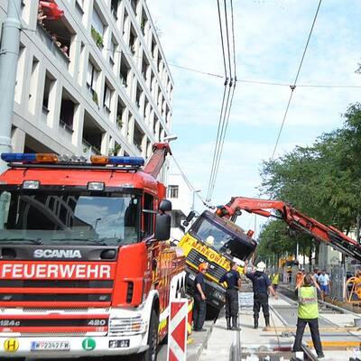Spektakulärer Unfall in Wien