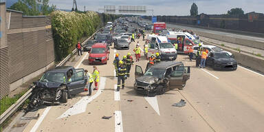 5-Jähriger bei Massen-Crash unter den Schwerverletzten