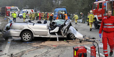 Verkehrsunfall fordert zwei Todesopfer