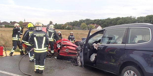 Zwei Jugendliche sterben bei Horror-Crash