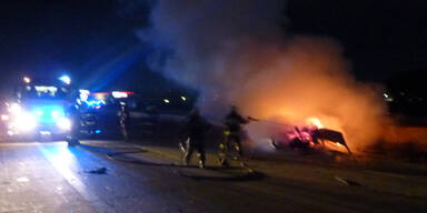 Grazerin verbrennt auf A2 in ihrem PKW