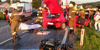 Frontalcrash: 4 Frauen schwer verletzt