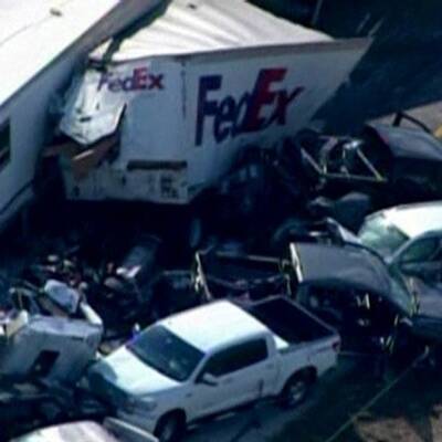 UUSA: Horror-Unfall mit 140 Autos