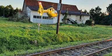 Zug schleift Pkw in Steiermark rund 120 Meter mit - Lenkerin (&dagger;55) tot