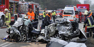 Verkehrsunfall fordert zwei Todesopfer