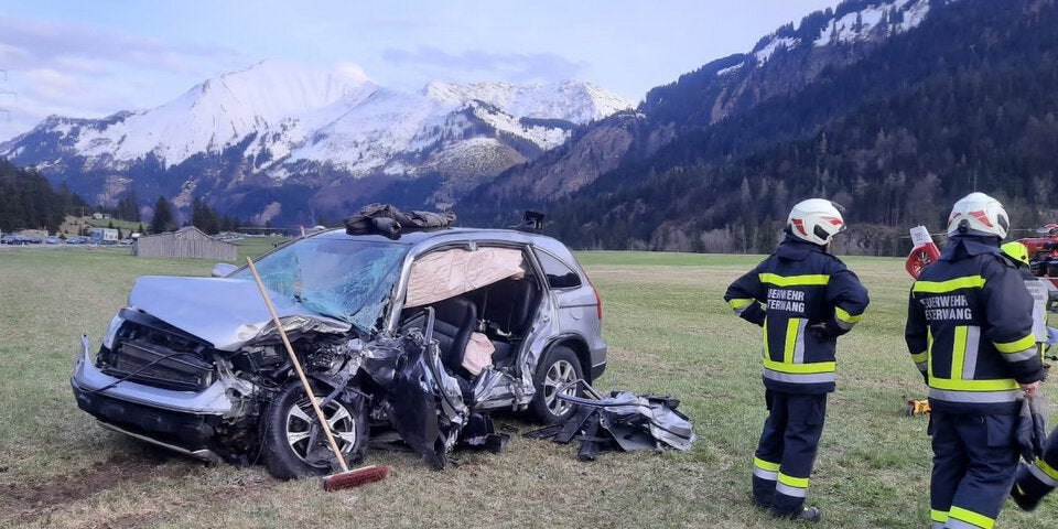 79-Jährige nach Frontal-Crash in Klinik verstorben