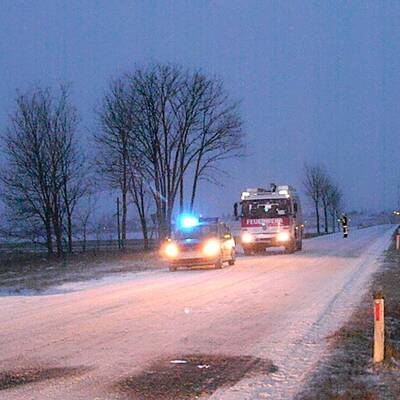 Zahlreiche Unfälle auf Österreichs Straßen