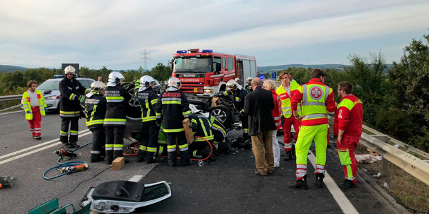 Blutiges Unfall-Wochenende: vier Tote bei Pkw-Crash
