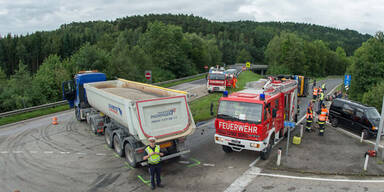 Lkw-Frontal-Crash fordert einen Toten