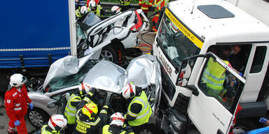 Eine Tote bei Crash auf der Südautobahn 