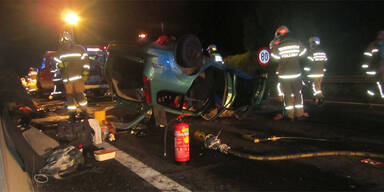 Schwerer Alko-Crash im Tunnel: 4 Verletzte