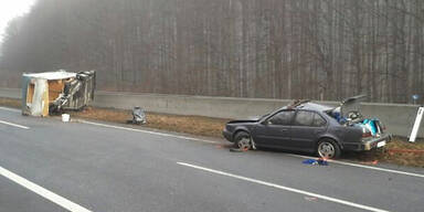 A21: 2 Schwestern bei Nebel-Crash getötet