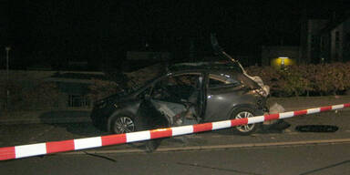 Frauen bringen mit Deo-Spray Auto zur Explosion