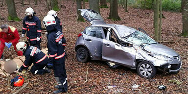 Pkw hebt bei Crash auf Höhenstraße ab