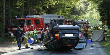 Lenkerin stirbt bei Frontal-Crash mit Pkw