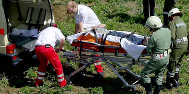 unfall_rettung_apa_ff-geschwendt