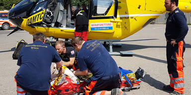Bauarbeiter st&uuml;rzt 4 Meter in die Tiefe: schwer verletzt