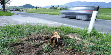 Die Fotos: Das zerstörte Hirscher-Auto