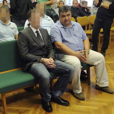 Hummer-Fahrer in Ketten vor Gericht