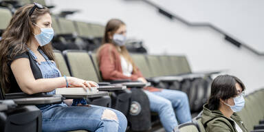 Corona: Unis mit Eintrittstests bei Pr&uuml;fungen