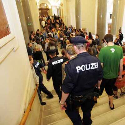 Uni Wien erneut von Studenten besetzt