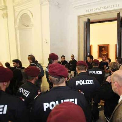 Uni Wien erneut von Studenten besetzt
