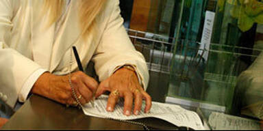 1.700 Unterschriften f&uuml;r Kaplan gesammelt