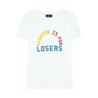 Stars im weißen T-Shirt